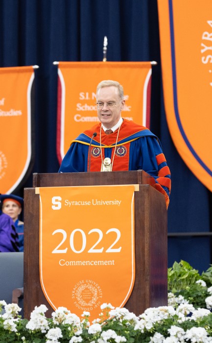 Chancellor Kent Syverud addresses the Class of 2022 from the podium